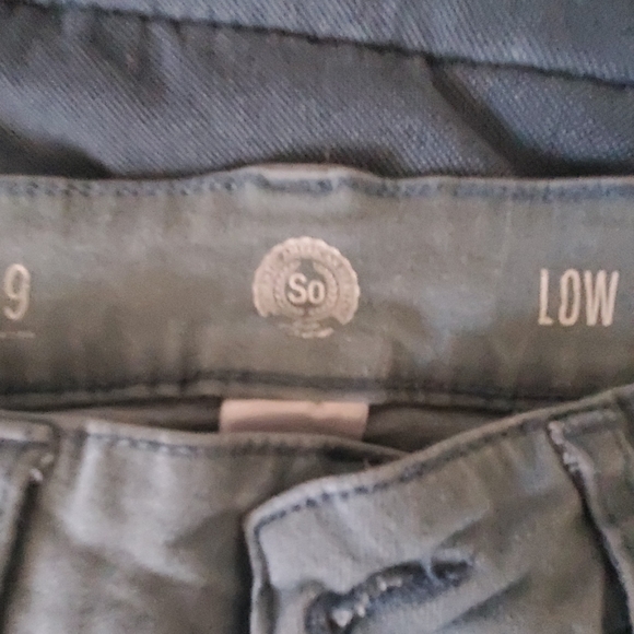 Jeans - Picture 2 of 3